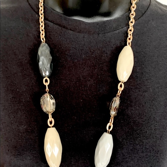 Long necklace gray & cream color large acrylic beadings on bronze tone chain - Picture 10 of 11